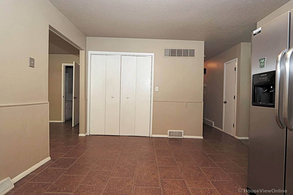 House for rent at 1105 N W End Blvd, Cape Girardeau, MO 63701