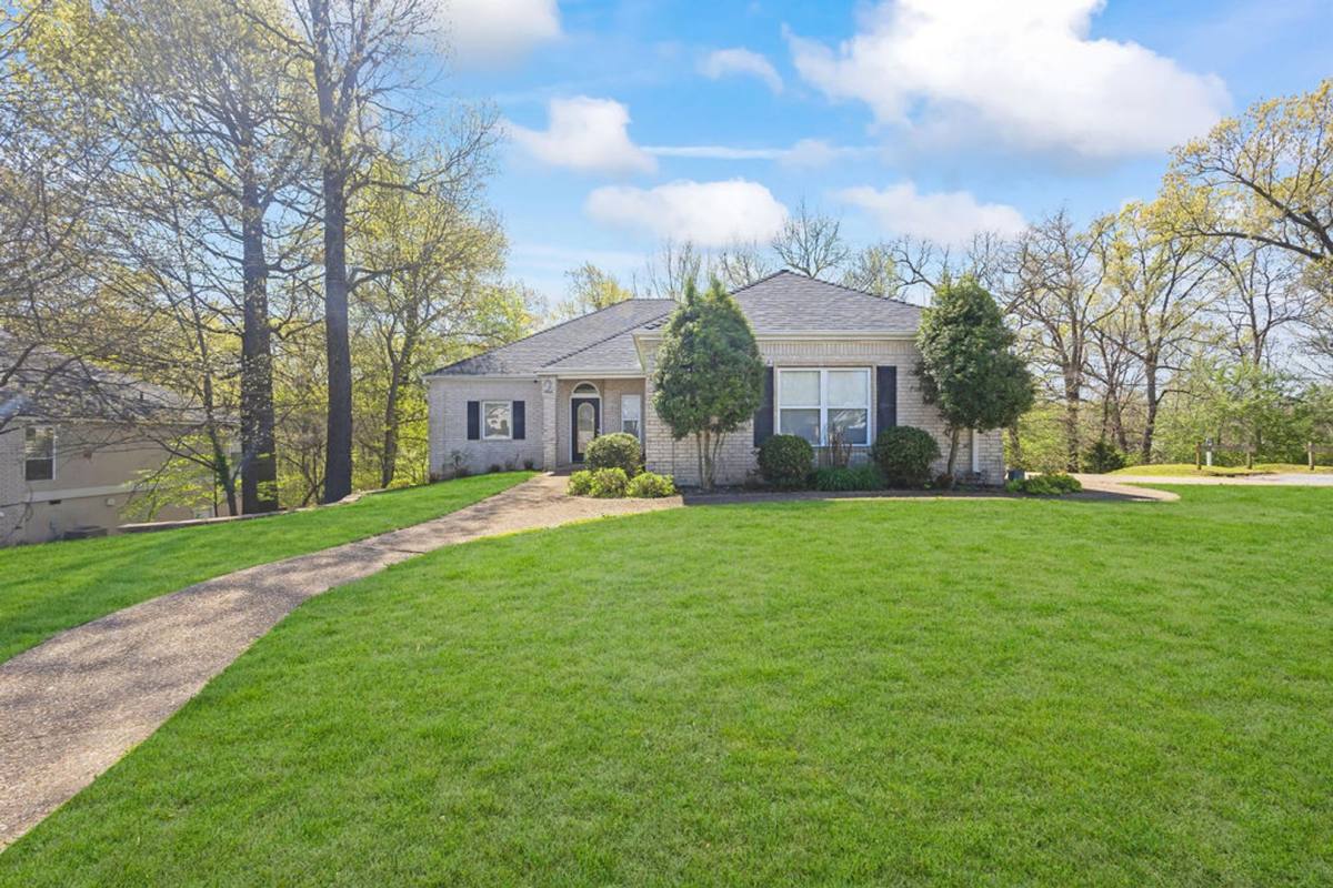 House for rent at 2 Churchwell Court, Bentonville, AR 72712