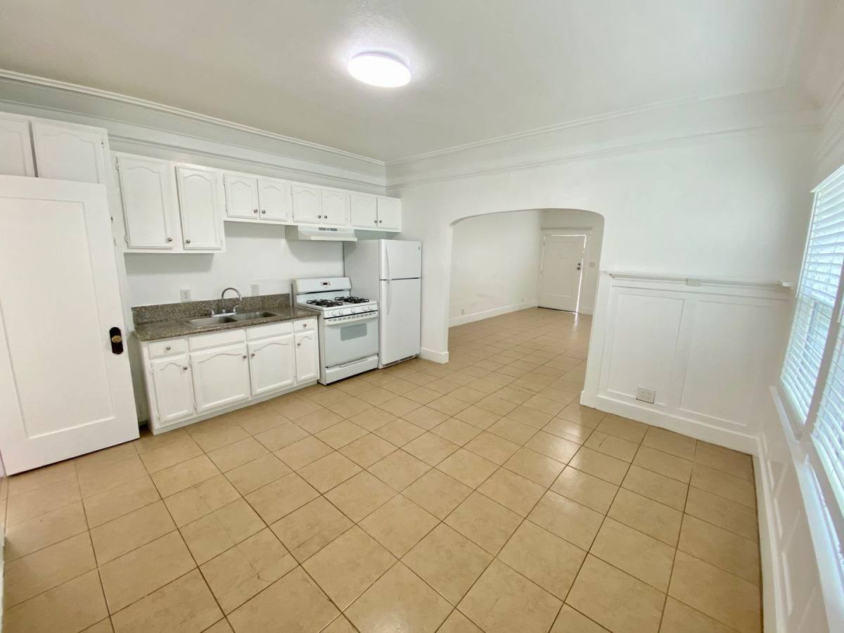 Apartment for rent at 2919 Van Buren Place, Los Angeles, CA 90007