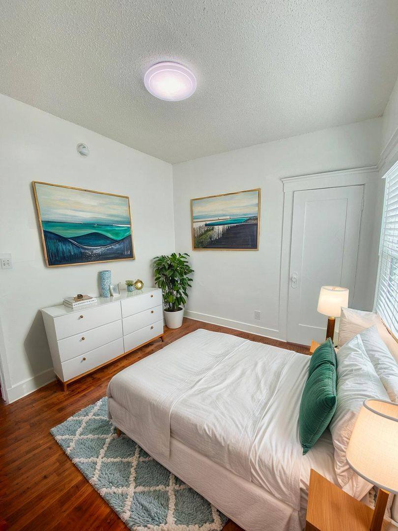 Apartment for rent at 2919 Van Buren Place, Los Angeles, CA 90007