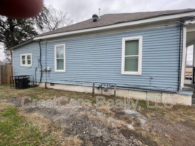 House for rent at 1045 Ayers St, Memphis, TN 38107