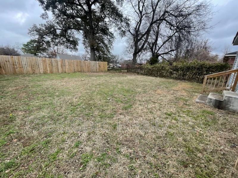 House for rent at 1045 Ayers St, Memphis, TN 38107