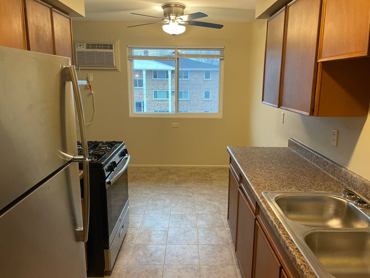 Apartment for rent at 5743 Glenwood Ave, Minneapolis, MN 55422