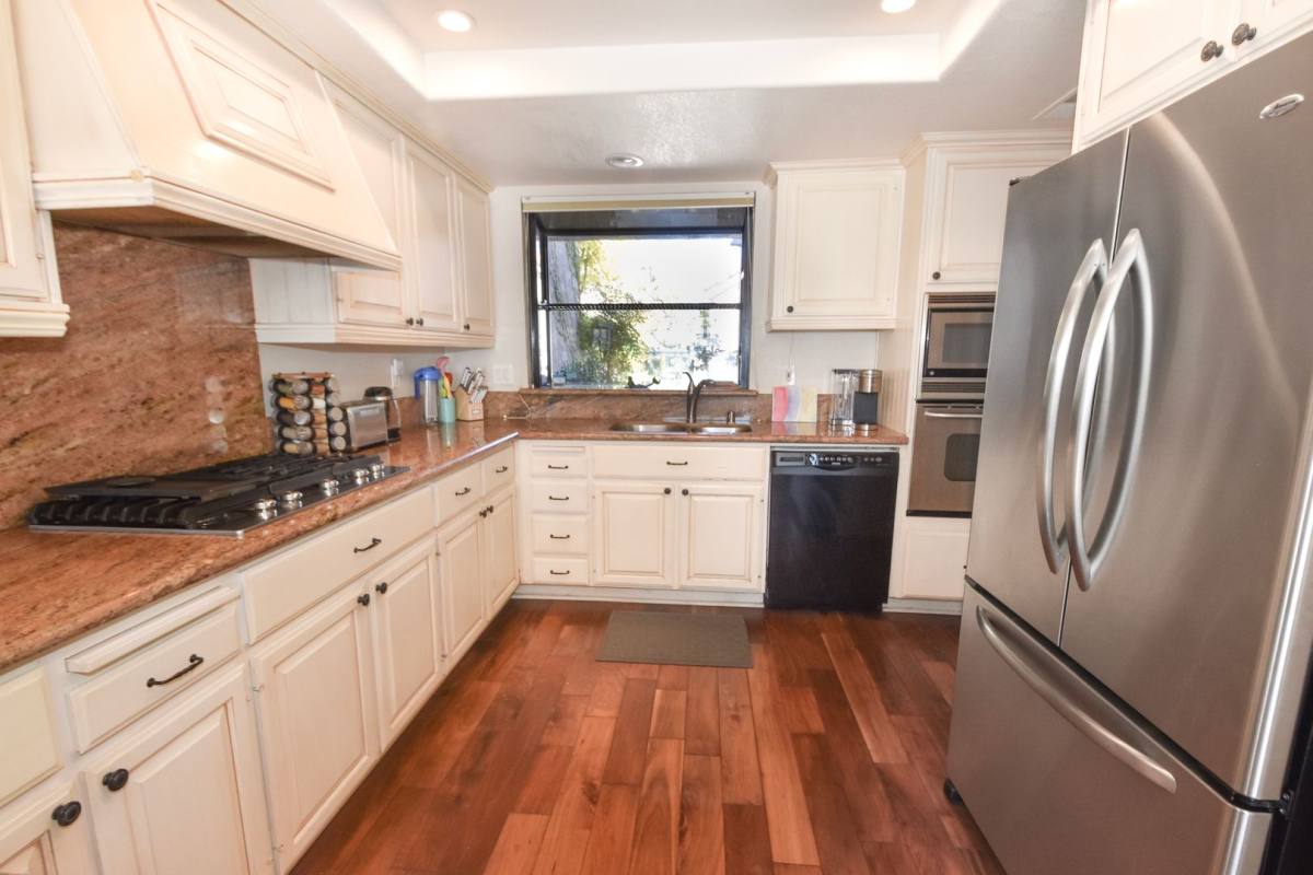 Townhouse for rent at 15 Aruba Bend, Coronado, CA 92118