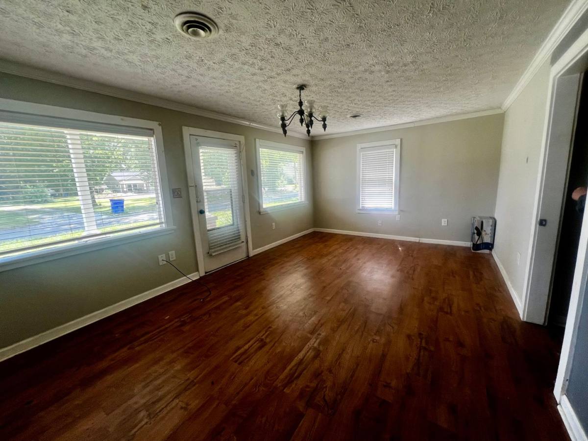 House for rent at 413 E Madison St, Franklin, KY 42134