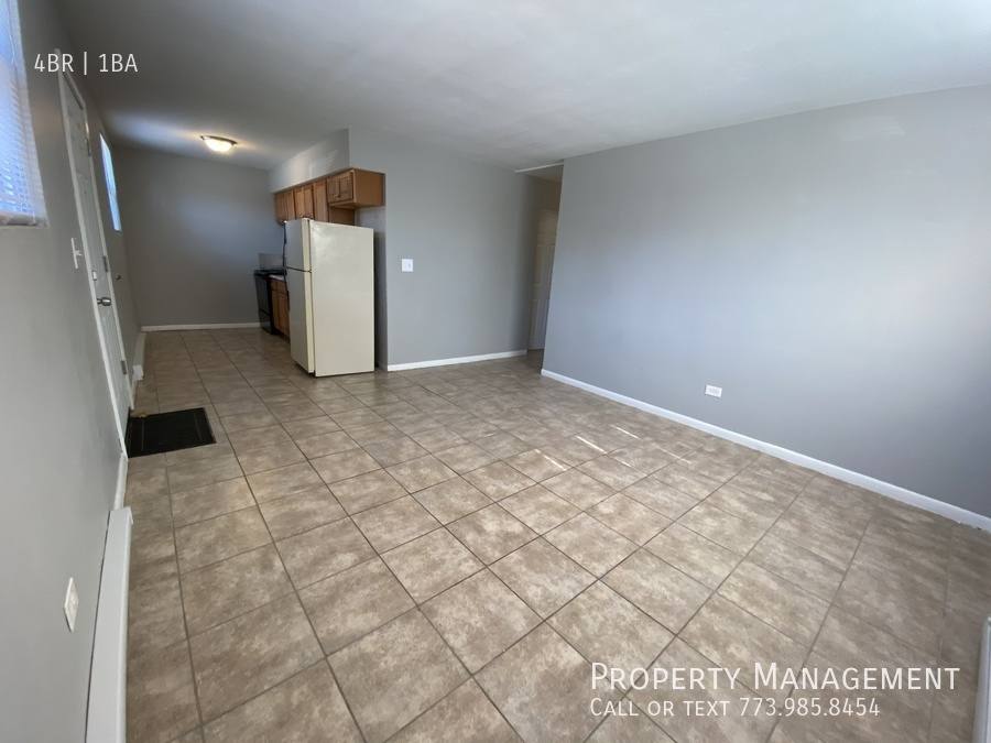 Apartment for rent at 2206 Hebron Ave, Zion, IL 60099