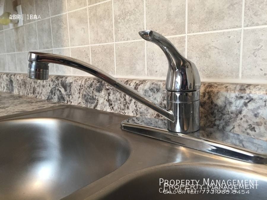 Apartment for rent at 2206 Hebron Ave, Zion, IL 60099