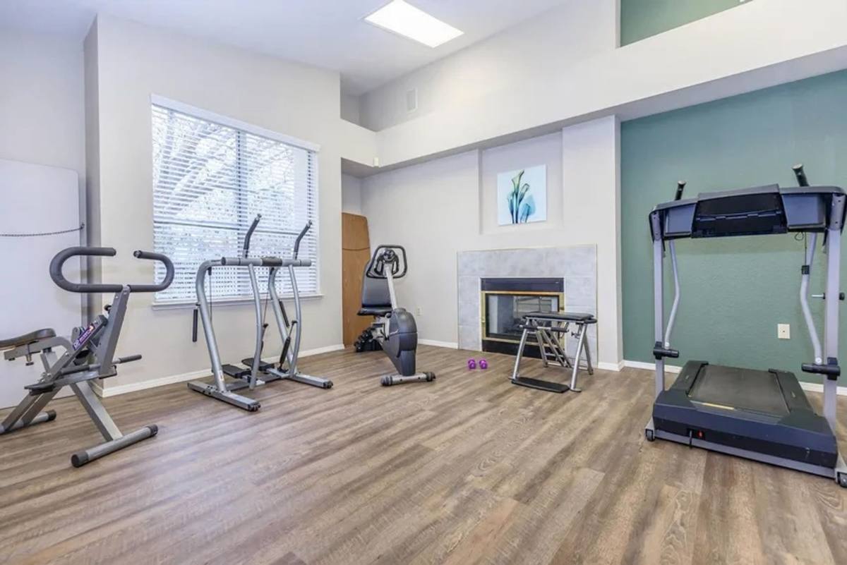 Apartment for rent at 2605 Brookside Dr, Bakersfield, CA 93311