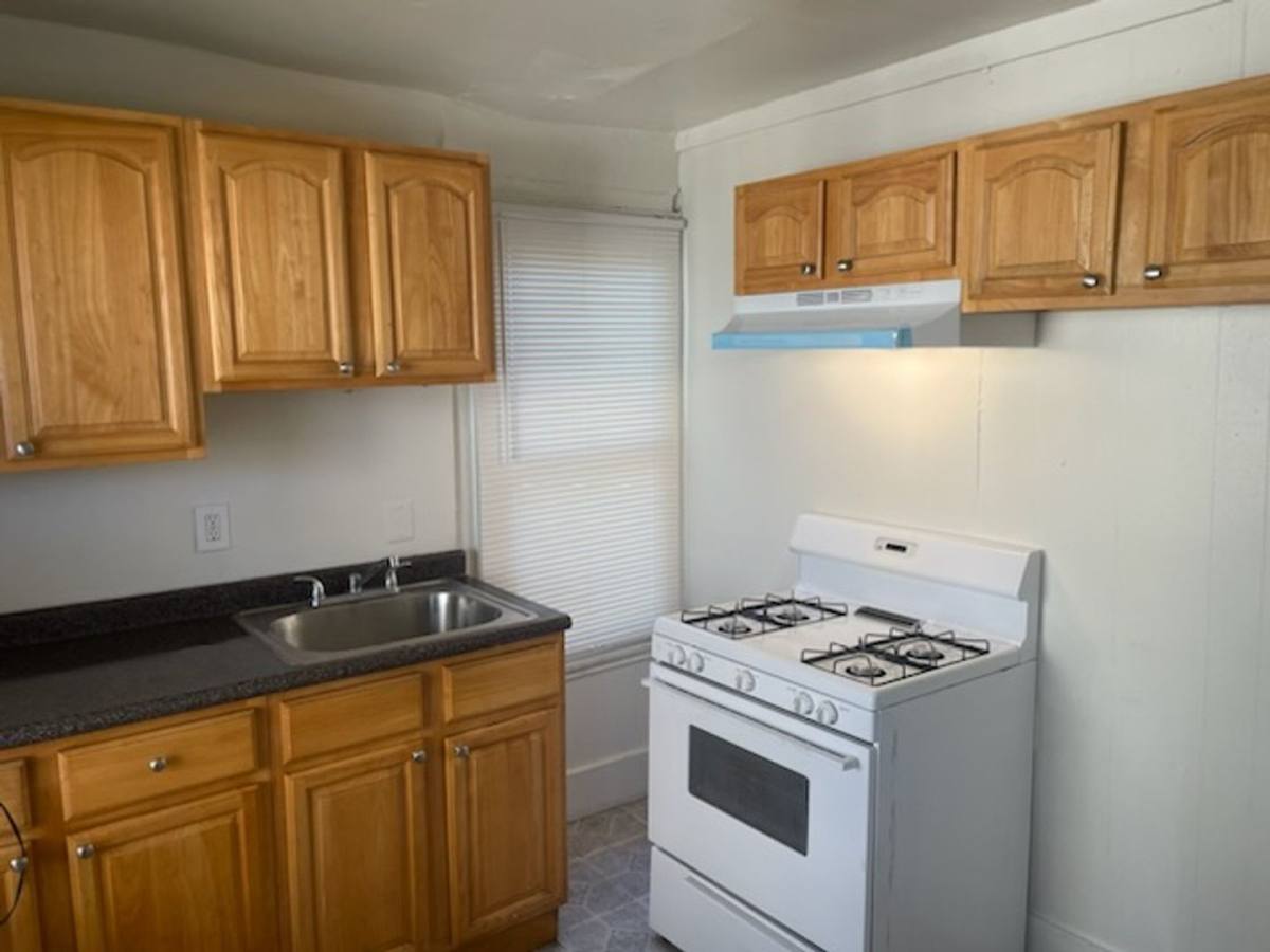 Apartment for rent at 729 W Lafayette St, Norristown, PA 19401