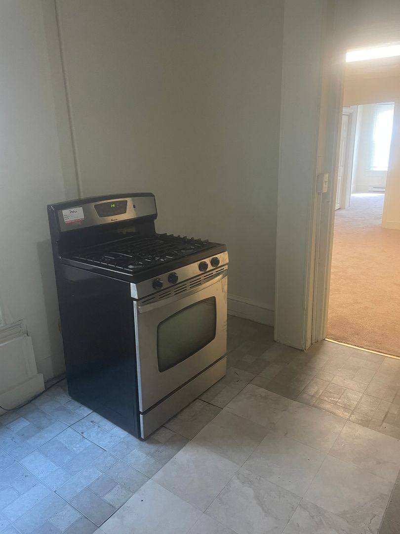 Apartment for rent at 729 W Lafayette St, Norristown, PA 19401