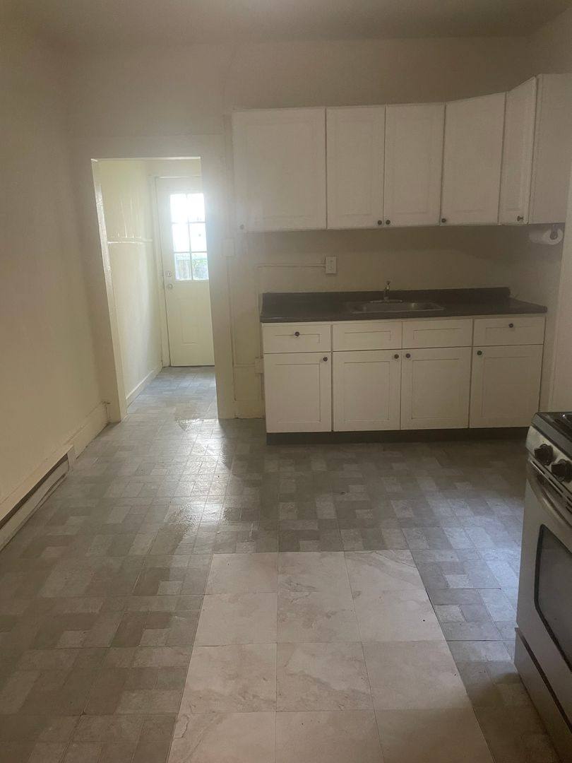 Apartment for rent at 729 W Lafayette St, Norristown, PA 19401