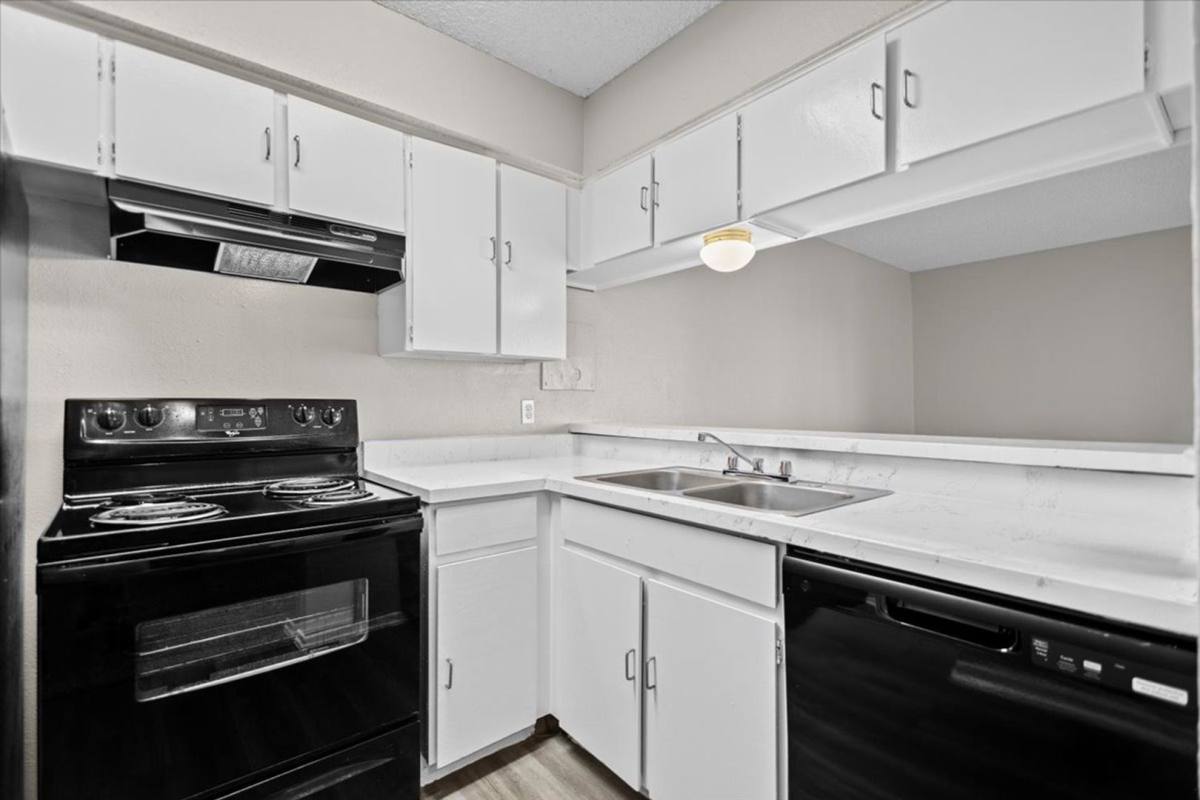 Apartment for rent at 2720 S Broadway Ave, Tyler, TX 75701