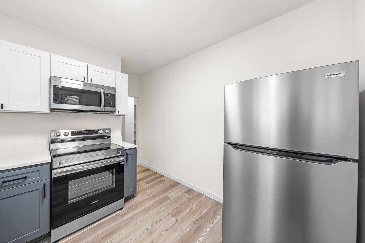 Apartment for rent at 18975 Hilliard Blvd #1, Rocky River, OH 44116