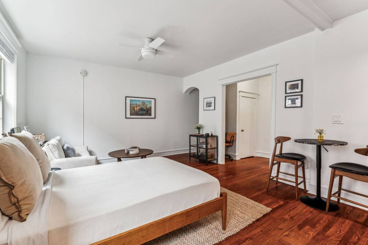 Apartment for rent at 4311-15 Spruce St, Philadelphia, PA 19104