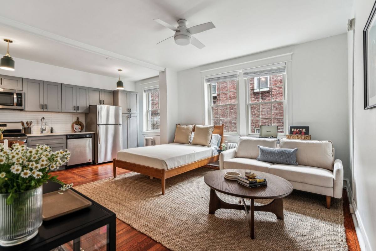Apartment for rent at 4311-15 Spruce St, Philadelphia, PA 19104