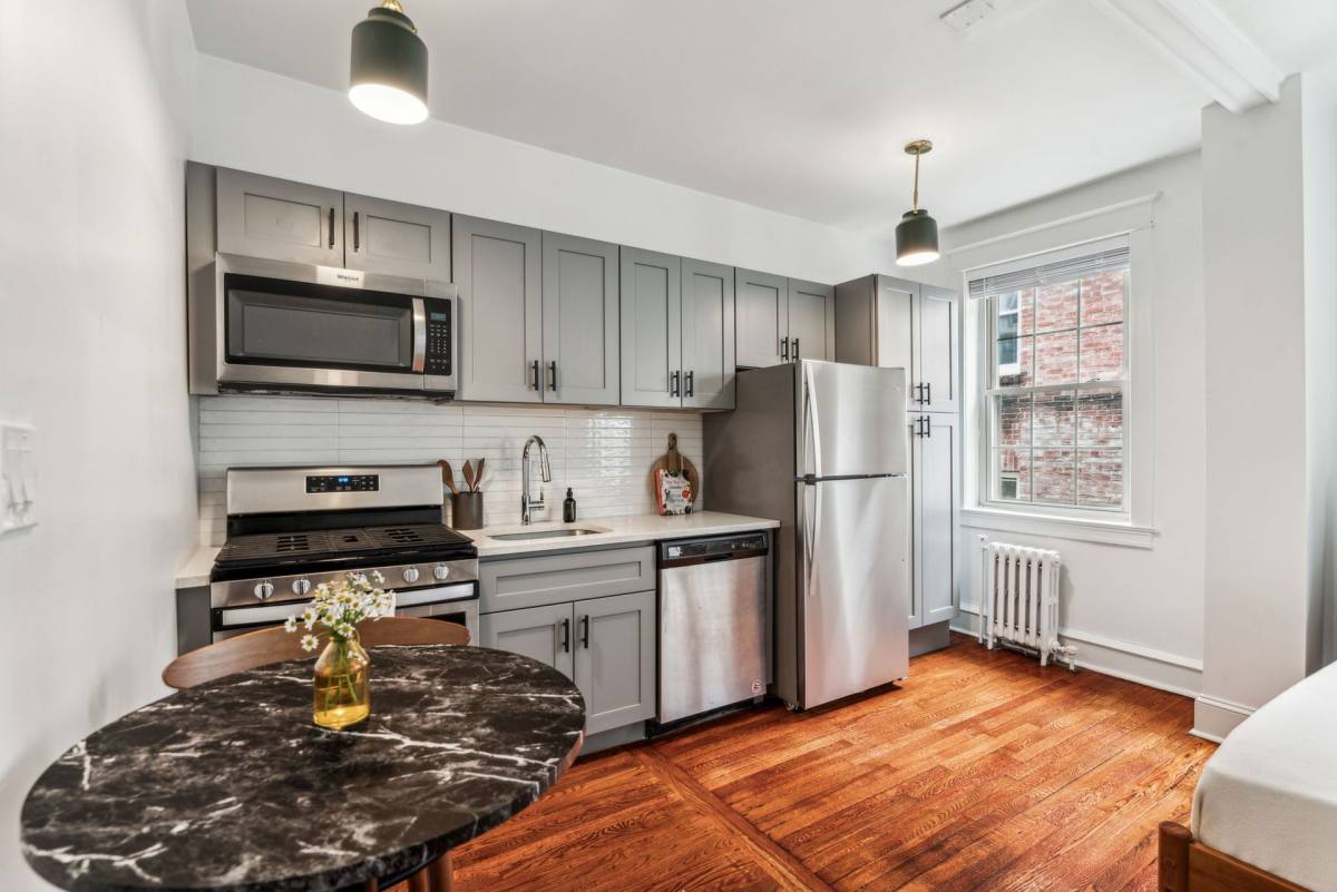Apartment for rent at 4311-15 Spruce St, Philadelphia, PA 19104