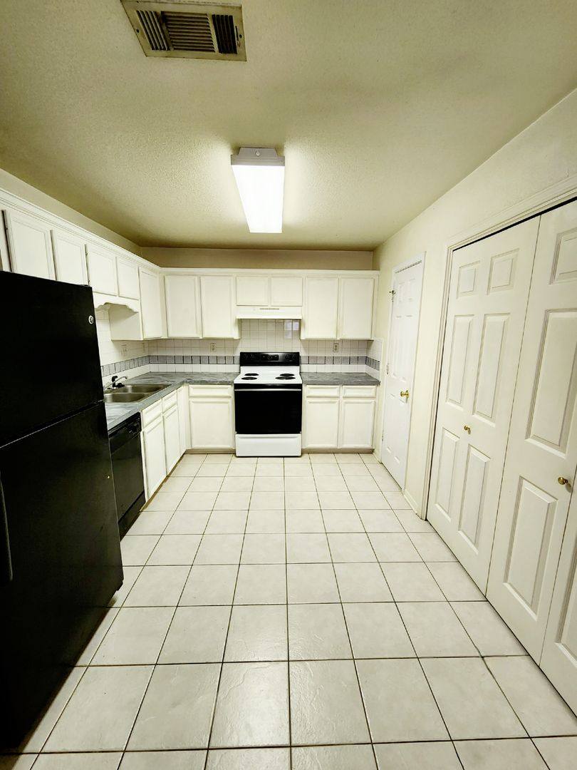 Apartment for rent at 3208 Raven Dr, Killeen, TX 76543