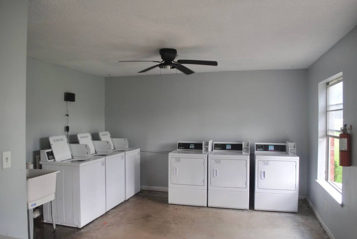 Apartment for rent at 103 Audrey Dr, Weslaco, TX 78596
