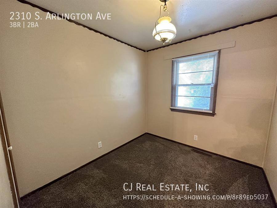 House for rent at 2310 S Arlington Ave, Independence, MO 64050