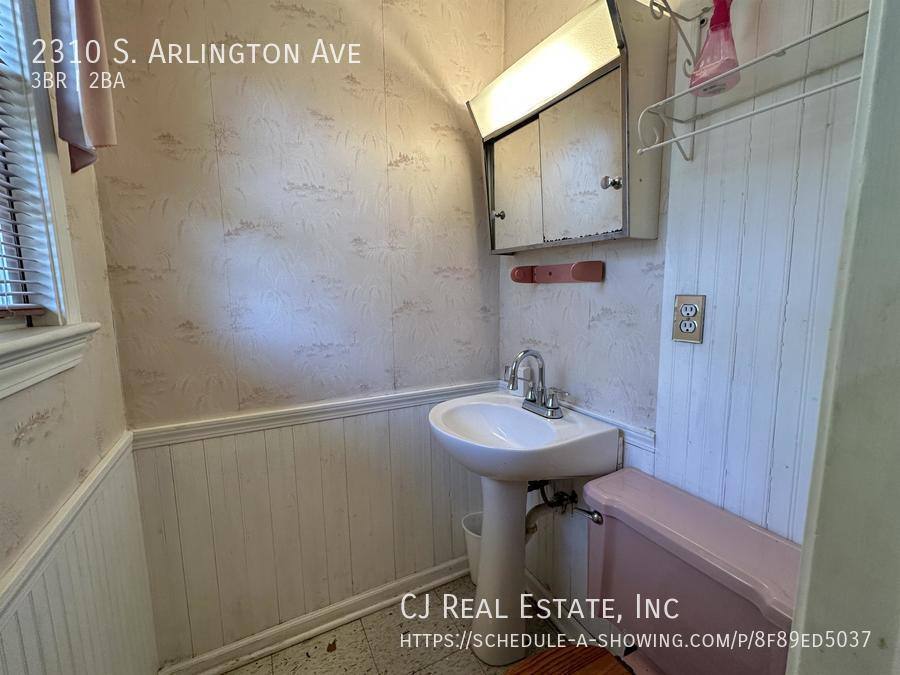 House for rent at 2310 S Arlington Ave, Independence, MO 64050
