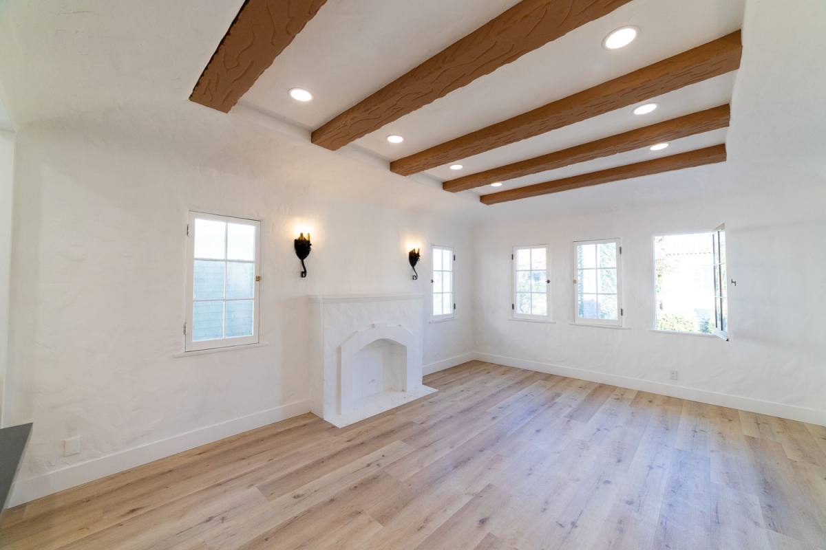 6218 S Orange St, Los Angeles, CA 90048