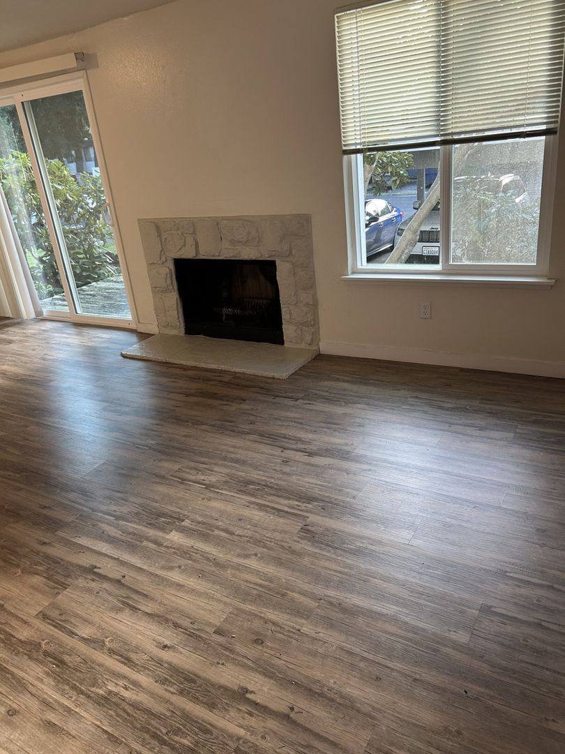 Apartment for rent at 30 S 342nd Place, Federal Way, WA 98003