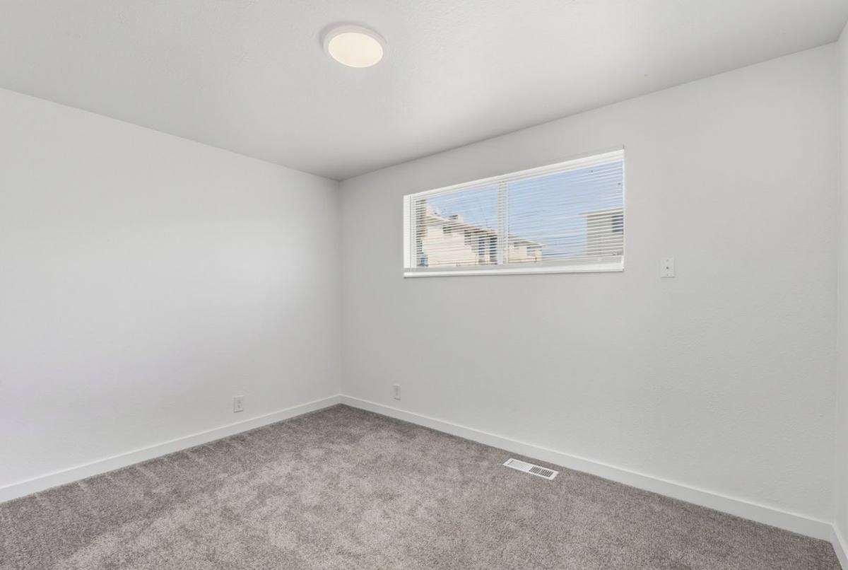 Apartment for rent at 4449 S 1900 W, Roy, UT 84067