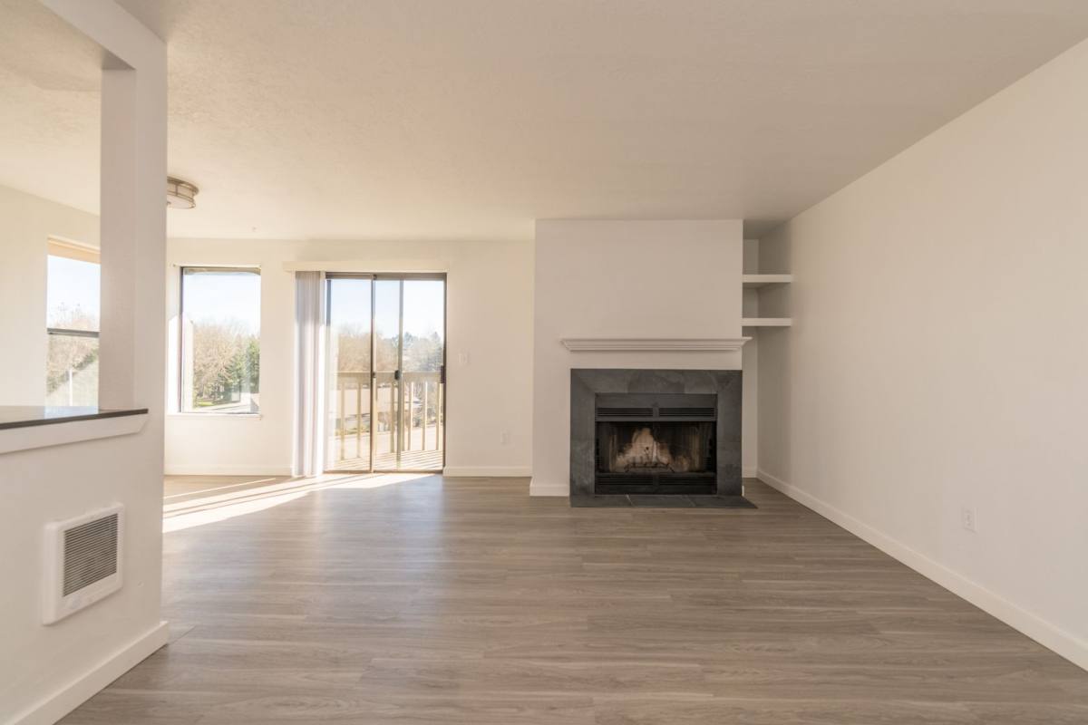 Apartment for rent at 7535 SW Hall Blvd, Beaverton, OR 97008