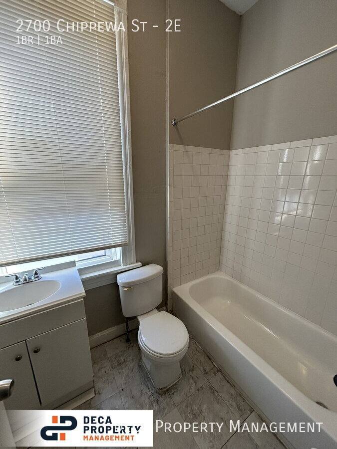 Apartment for rent at 2700 Chippewa St #2E, Saint Louis, MO 63118