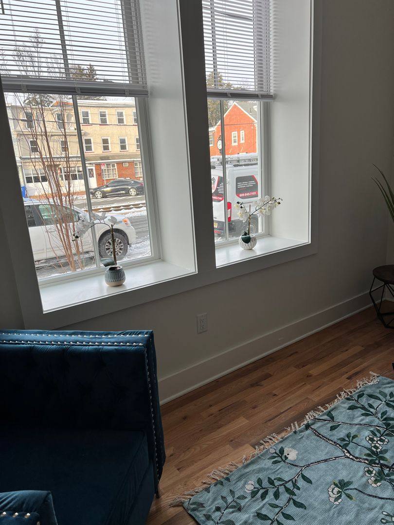 Apartment for rent at 106 E Broad St, Burlington, NJ 08016