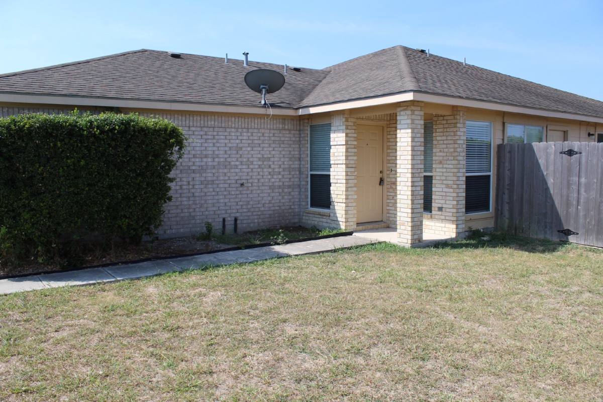 Townhouse for rent at 2742 FM #1044, New Braunfels, TX 78130