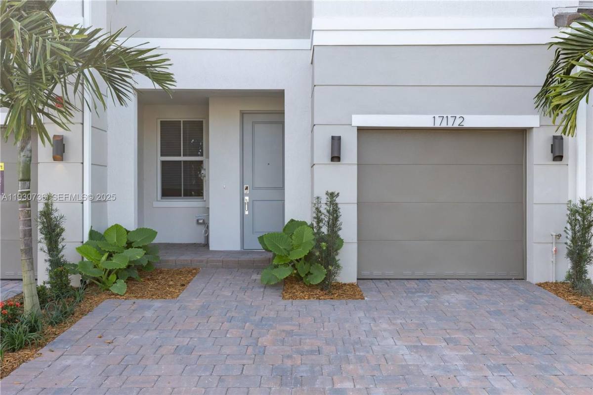 Townhouse for rent at 17174 2nd St, Hollywood, FL 33027