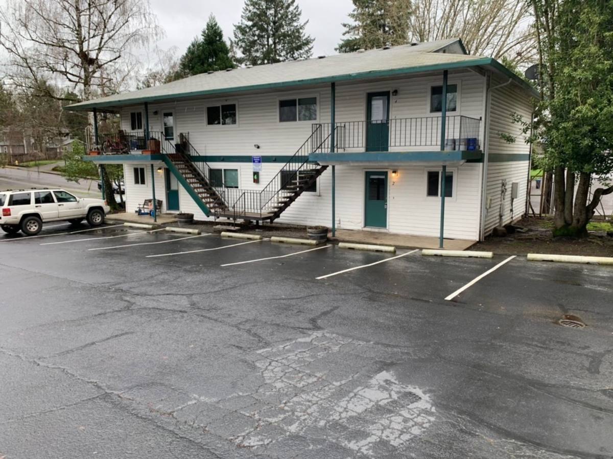 Apartment for rent at 727 SW Drumwood Ave, McMinnville, OR 97128