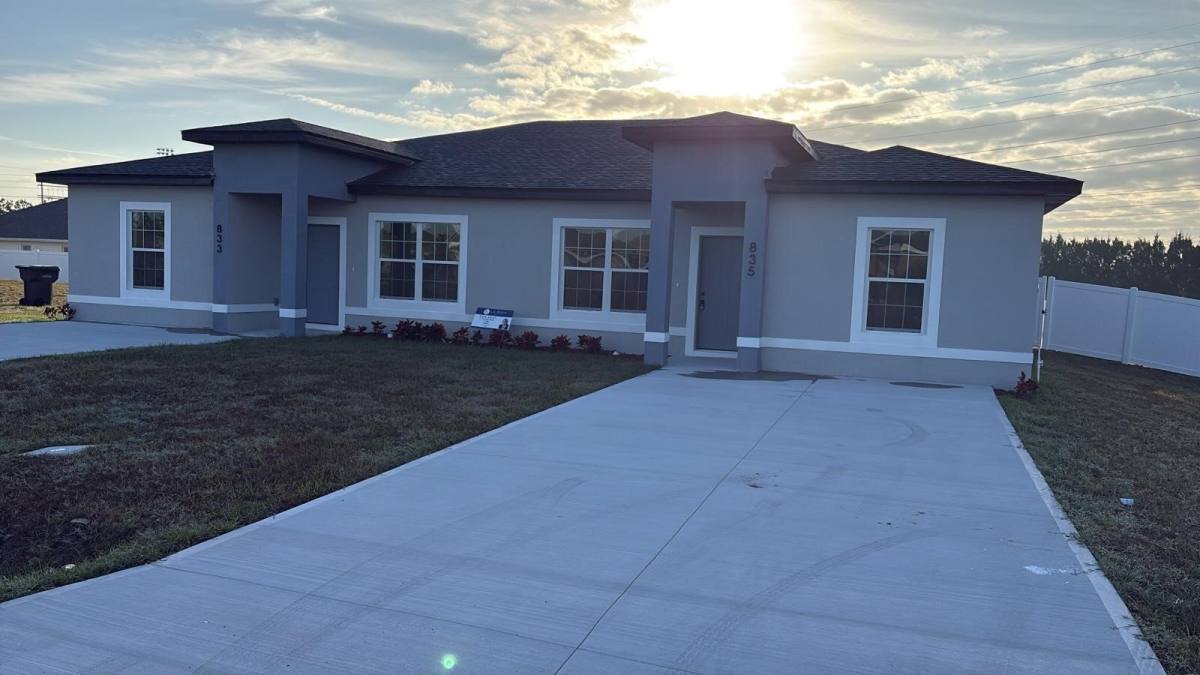 Townhouse for rent at 833 Coville Dr, Kissimmee, FL 34759