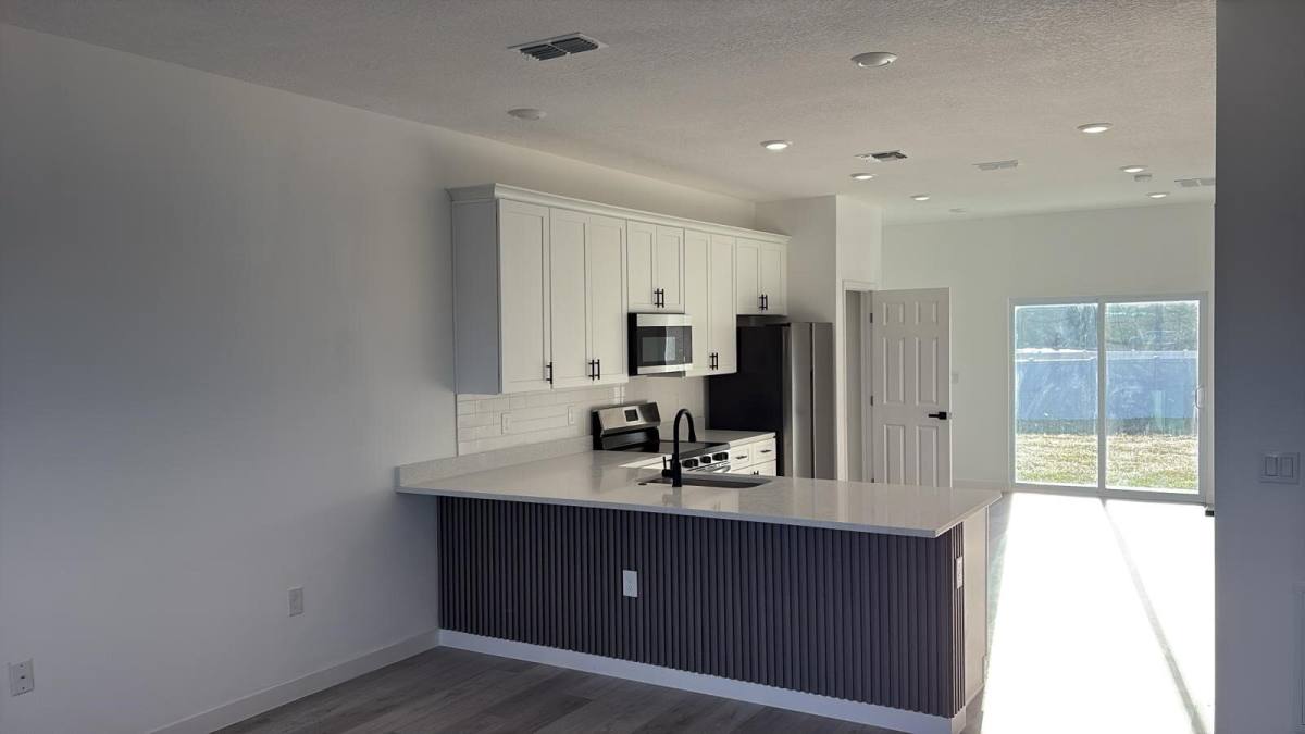 Townhouse for rent at 833 Coville Dr, Kissimmee, FL 34759