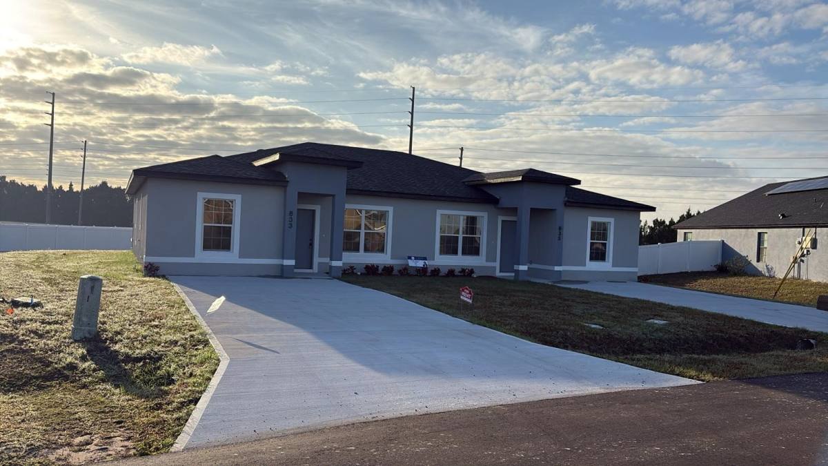 Townhouse for rent at 833 Coville Dr, Kissimmee, FL 34759