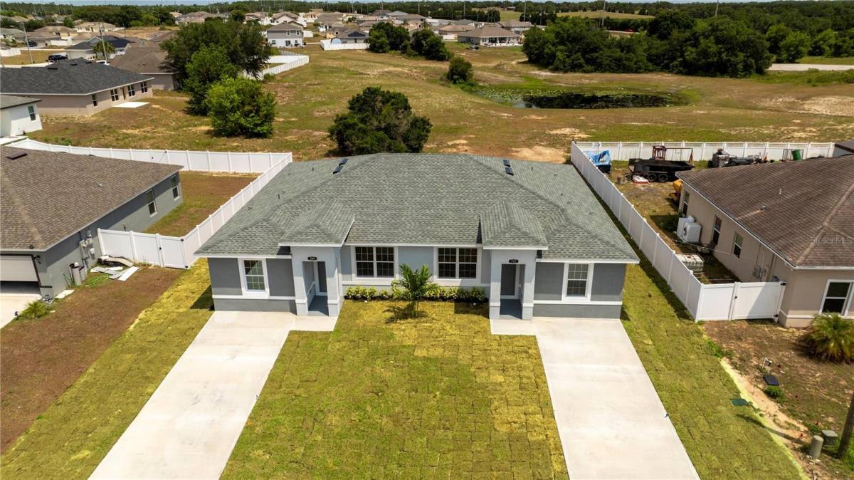 Townhouse for rent at 875 Colville Dr, Kissimmee, FL 34759