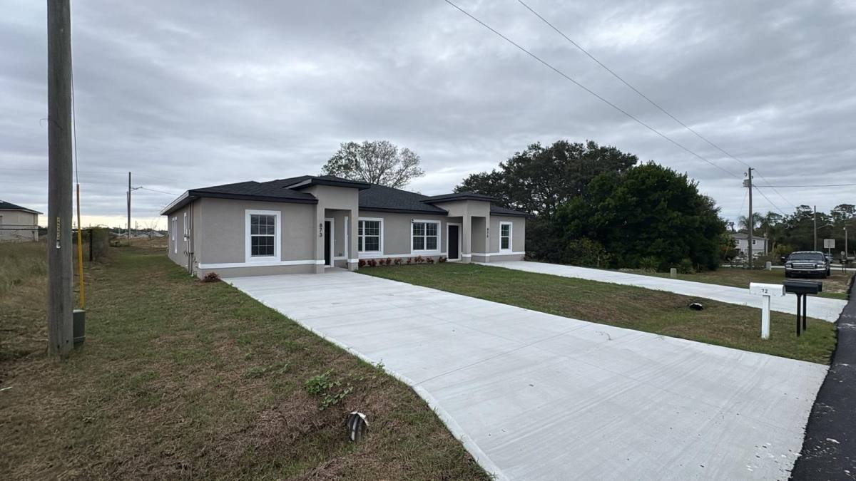 Townhouse for rent at 875 Colville Dr, Kissimmee, FL 34759