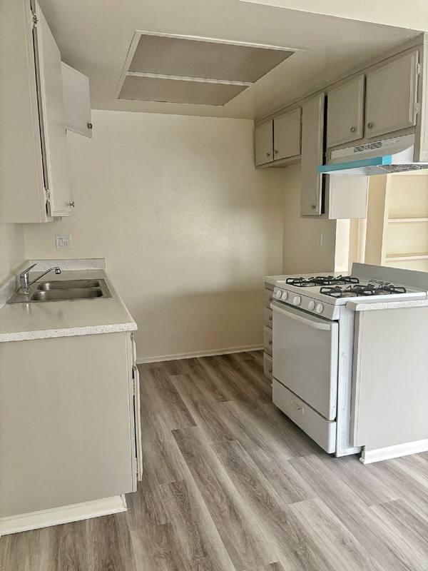 Apartment for rent at 216 Cypress Ave #G, Santa Ana, CA 92701