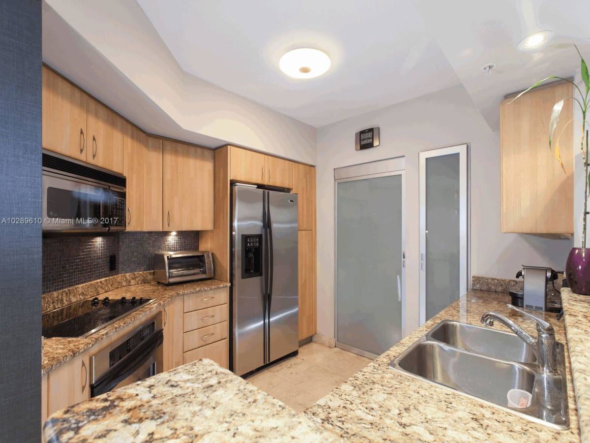 Apartment for rent at 140 Meridian Ave, Miami Beach, FL 33139