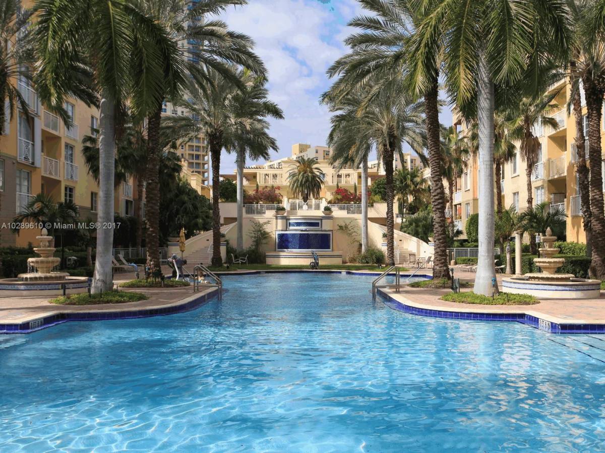 Apartment for rent at 140 Meridian Ave, Miami Beach, FL 33139
