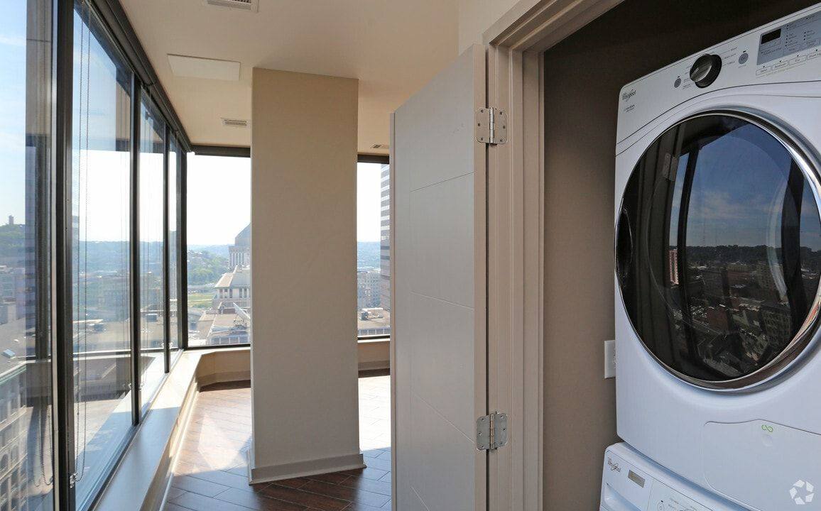 Apartment for rent at At580, 580 Walnut St #1004, Cincinnati, OH 45202