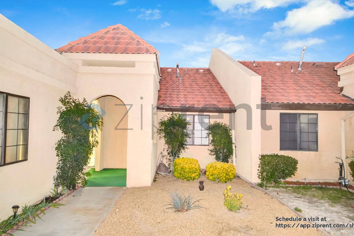 House for rent at 11684 Ash St, Apple Valley, CA 92308