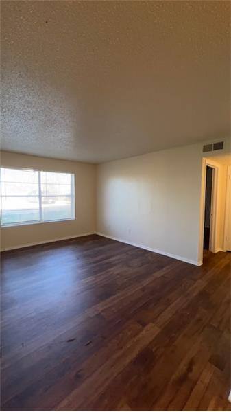 Apartment for rent at 1403 Jl Davis, Mart, TX 76664