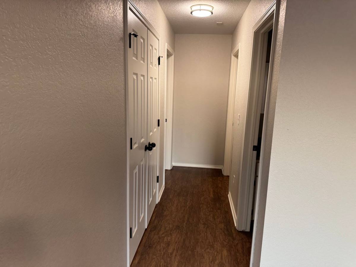 Apartment for rent at 323 S 12th St, Van Buren, AR 72956