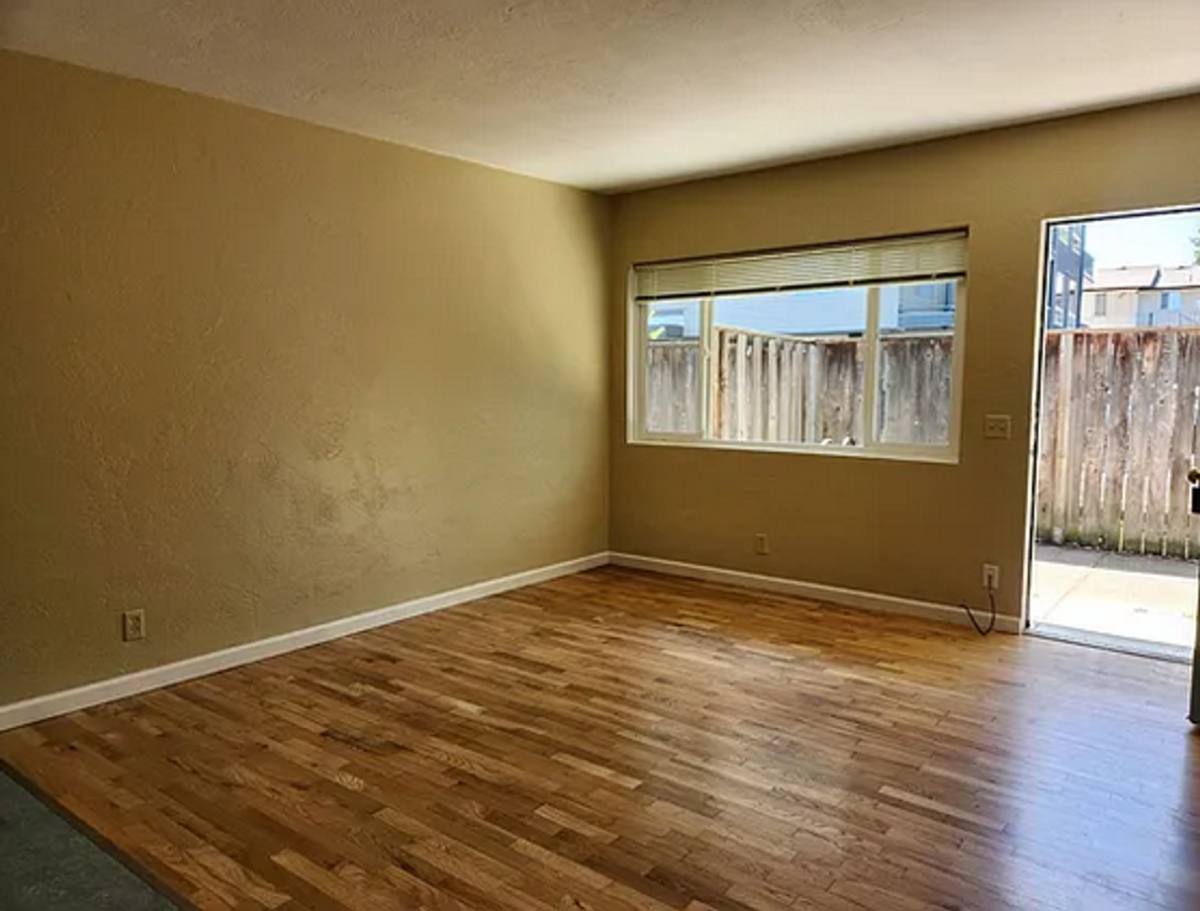 Apartment for rent at 2950 Willamette St, Eugene, OR 97405