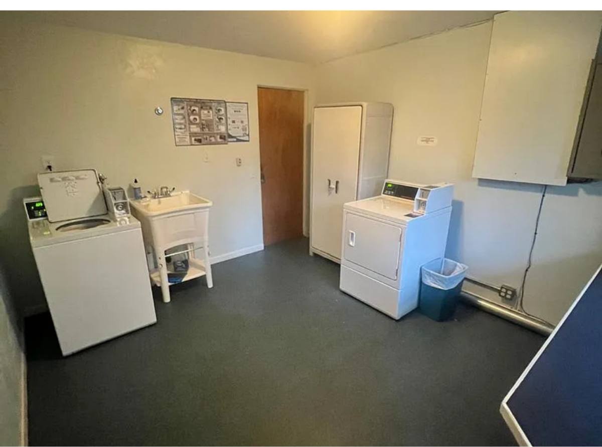 Apartment for rent at 2950 Willamette St, Eugene, OR 97405