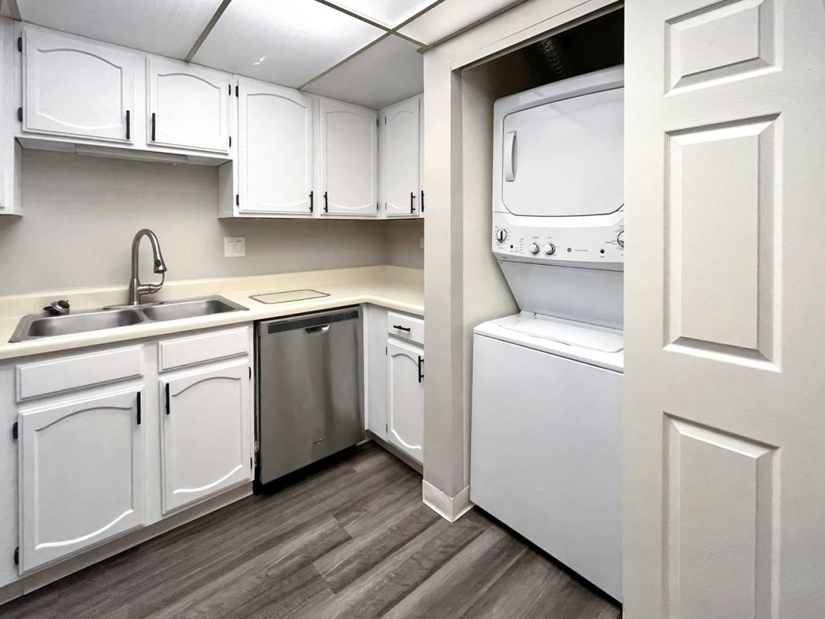 Apartment for rent at 2019 N Main St, Wheaton, IL 60187