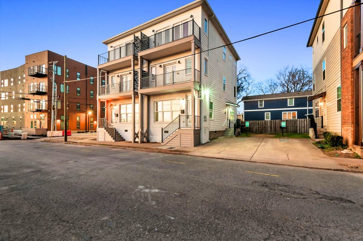 Townhouse for rent at 123 Berry St, Nashville, TN 37207
