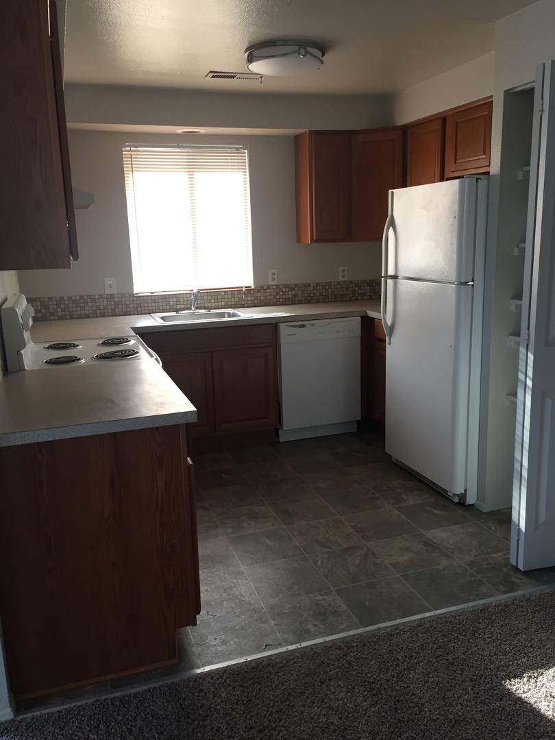 Apartment for rent at 1211 W Ivy Ave, Moses Lake, WA 98837
